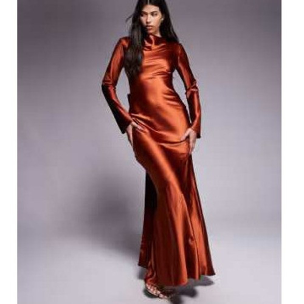 Daskasatin maxi dress with exaggerated bow back in rust Size Large New With Tags